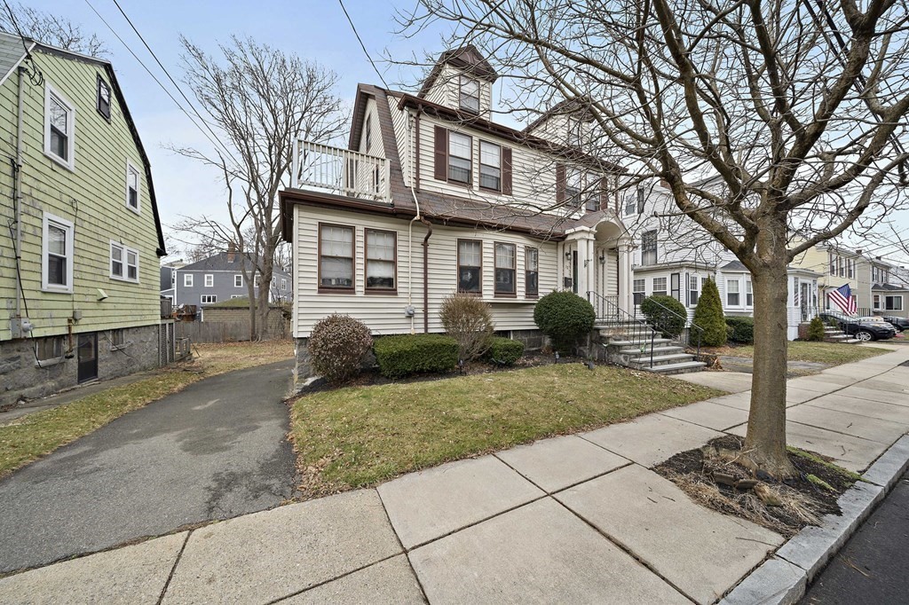 12 Ely Road Boston, MA 02124 - Photo 5 of 38