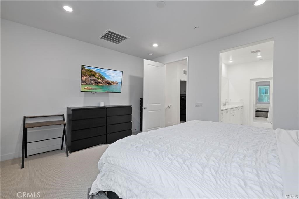26799 Keystone Loop Valencia, CA 91381 - Photo 28 of 71