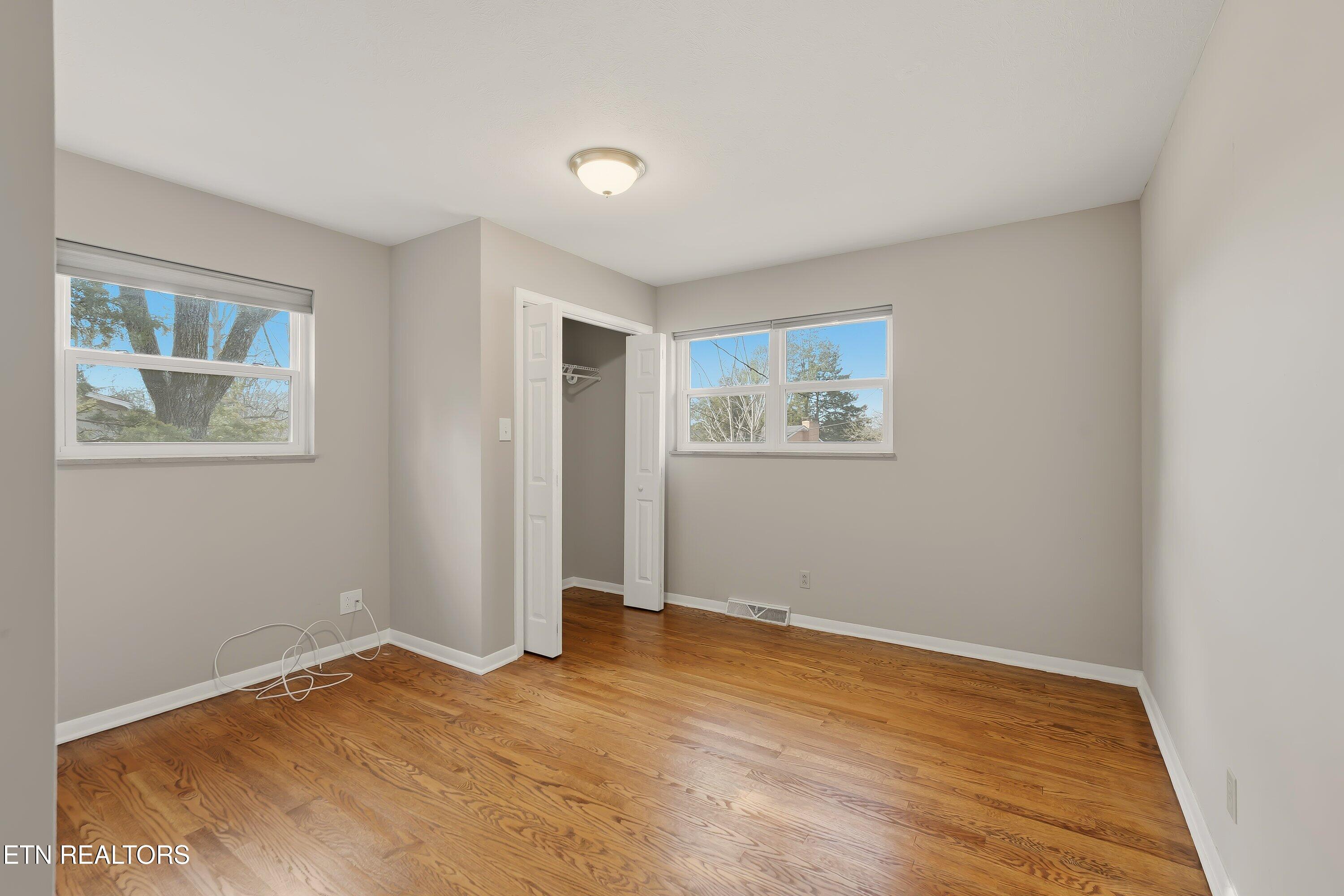 104 Case Lane Oak Ridge, TN 37830 - Photo 21 of 37 Bedroom #3