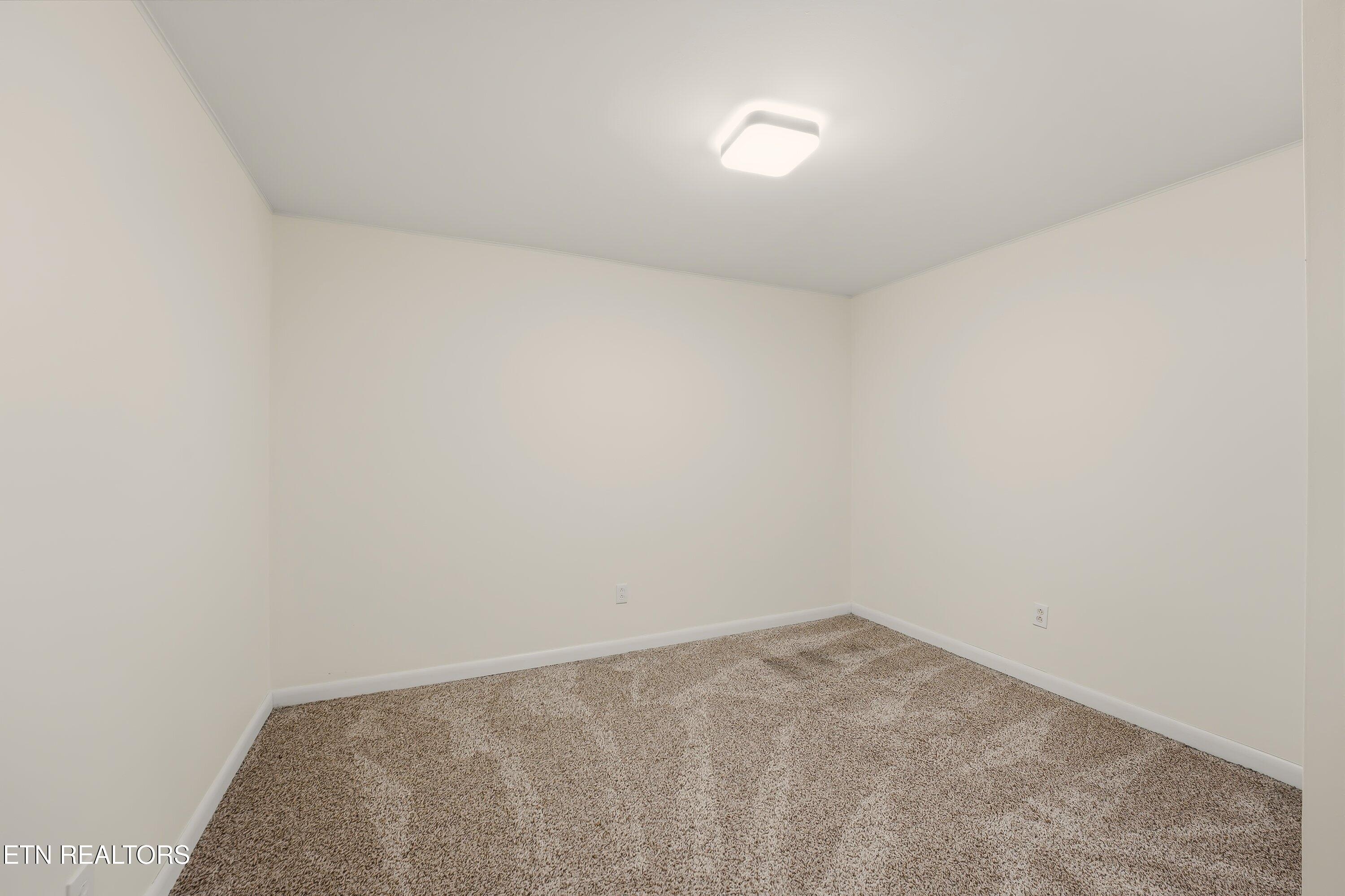 104 Case Lane Oak Ridge, TN 37830 - Photo 29 of 37 Additional Basement Room