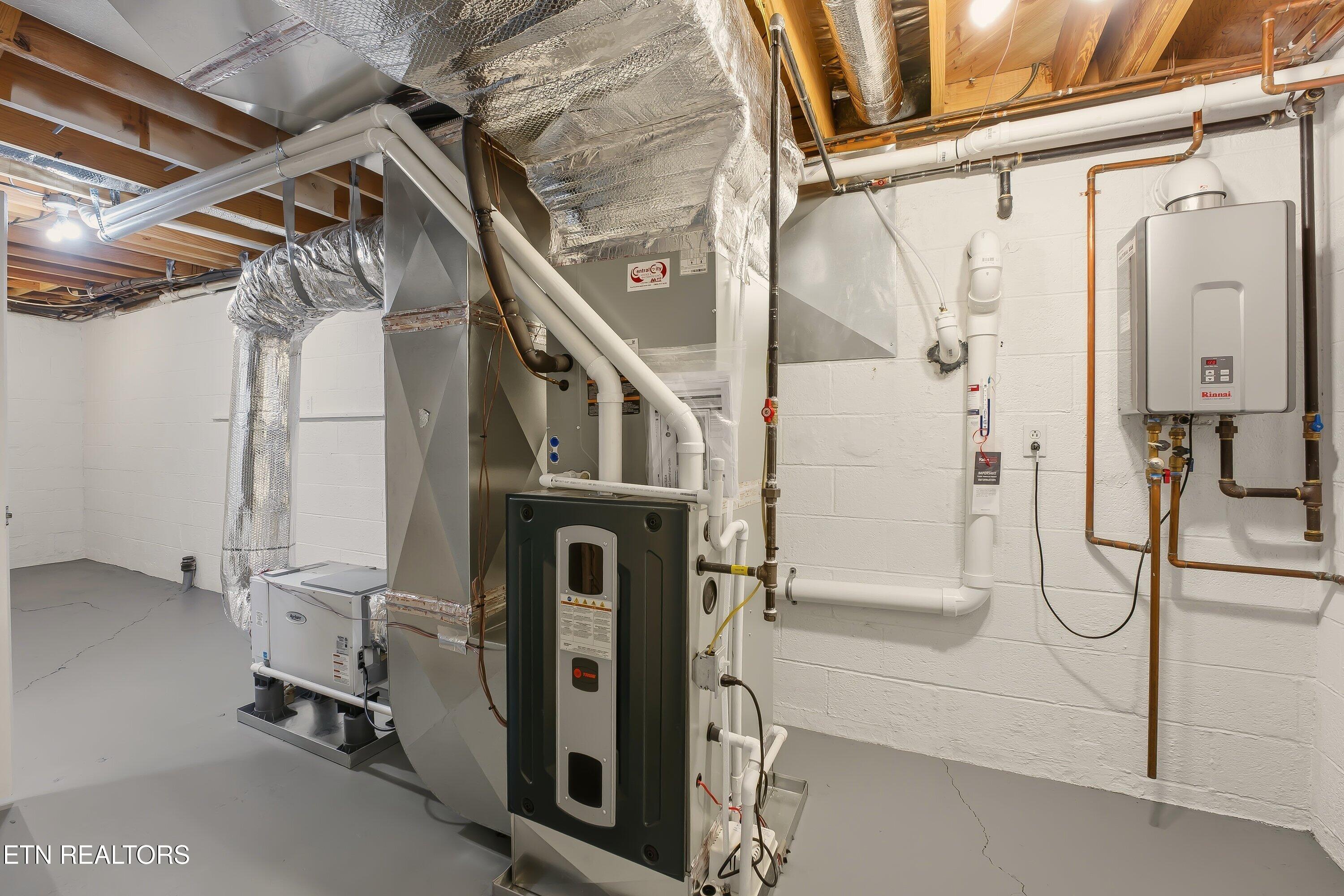 104 Case Lane Oak Ridge, TN 37830 - Photo 31 of 37 Mechanical Room