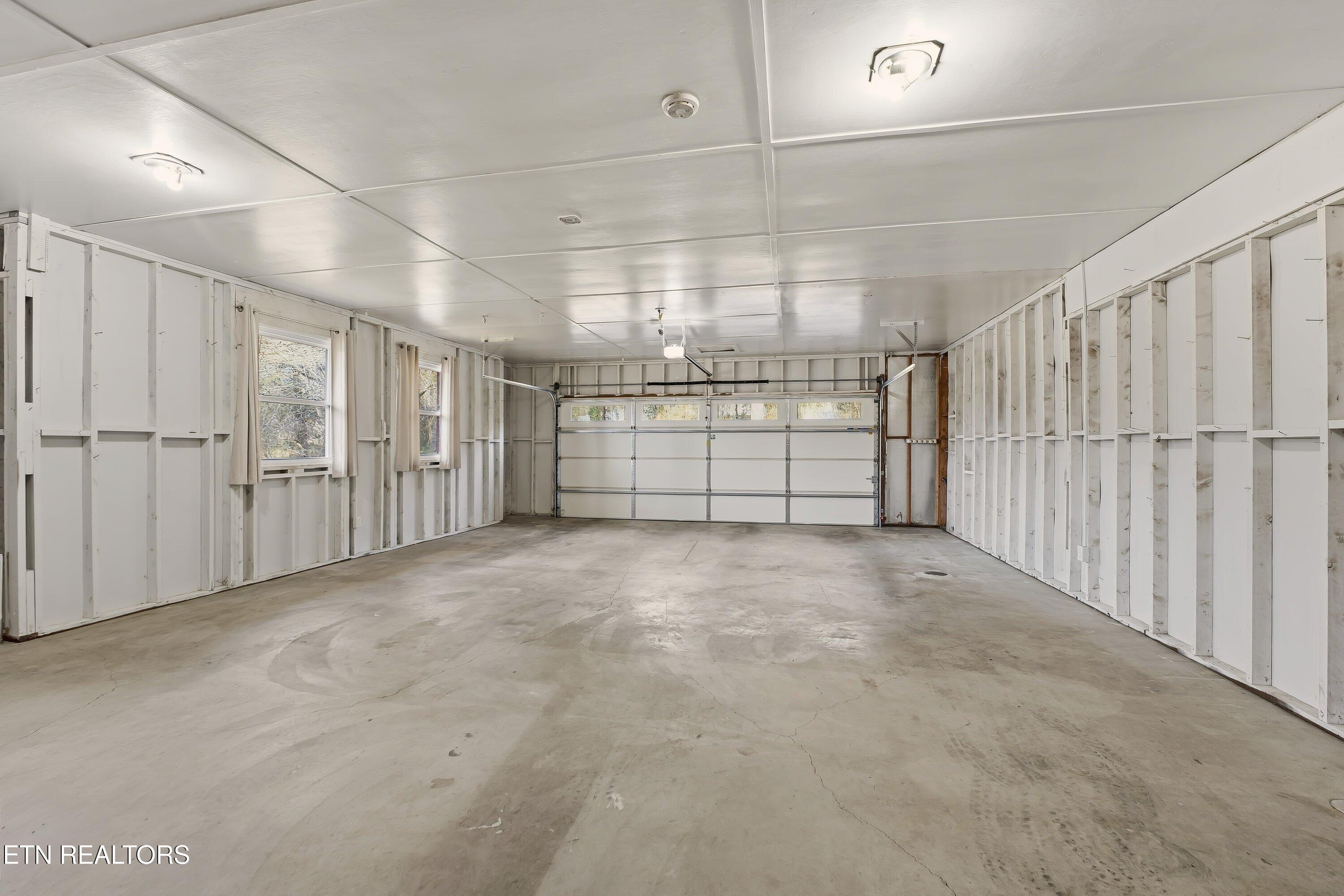 104 Case Lane Oak Ridge, TN 37830 - Photo 34 of 37 Extra Deep 2 Car Garage