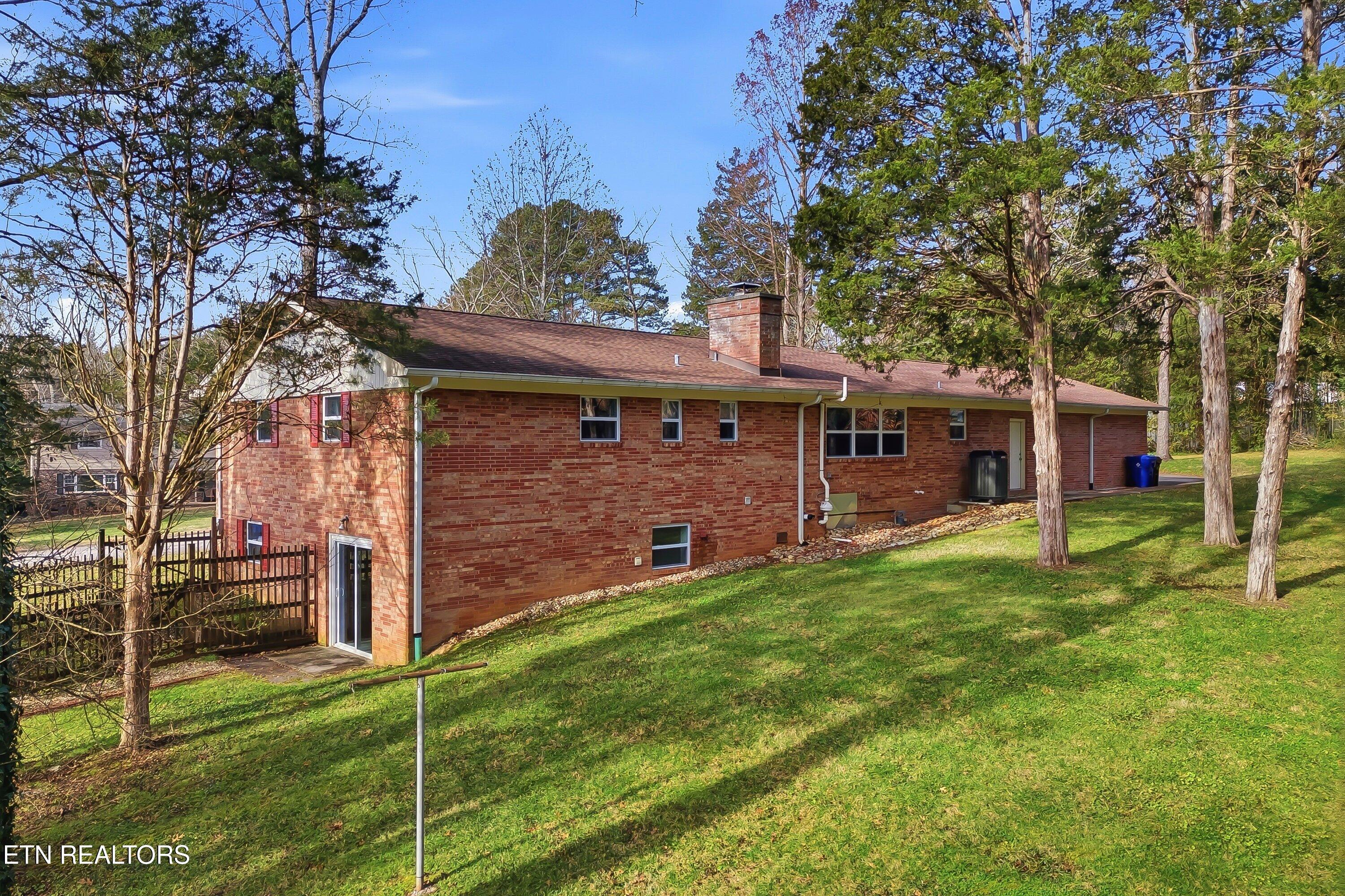 104 Case Lane Oak Ridge, TN 37830 - Photo 37 of 37 Space for gardens