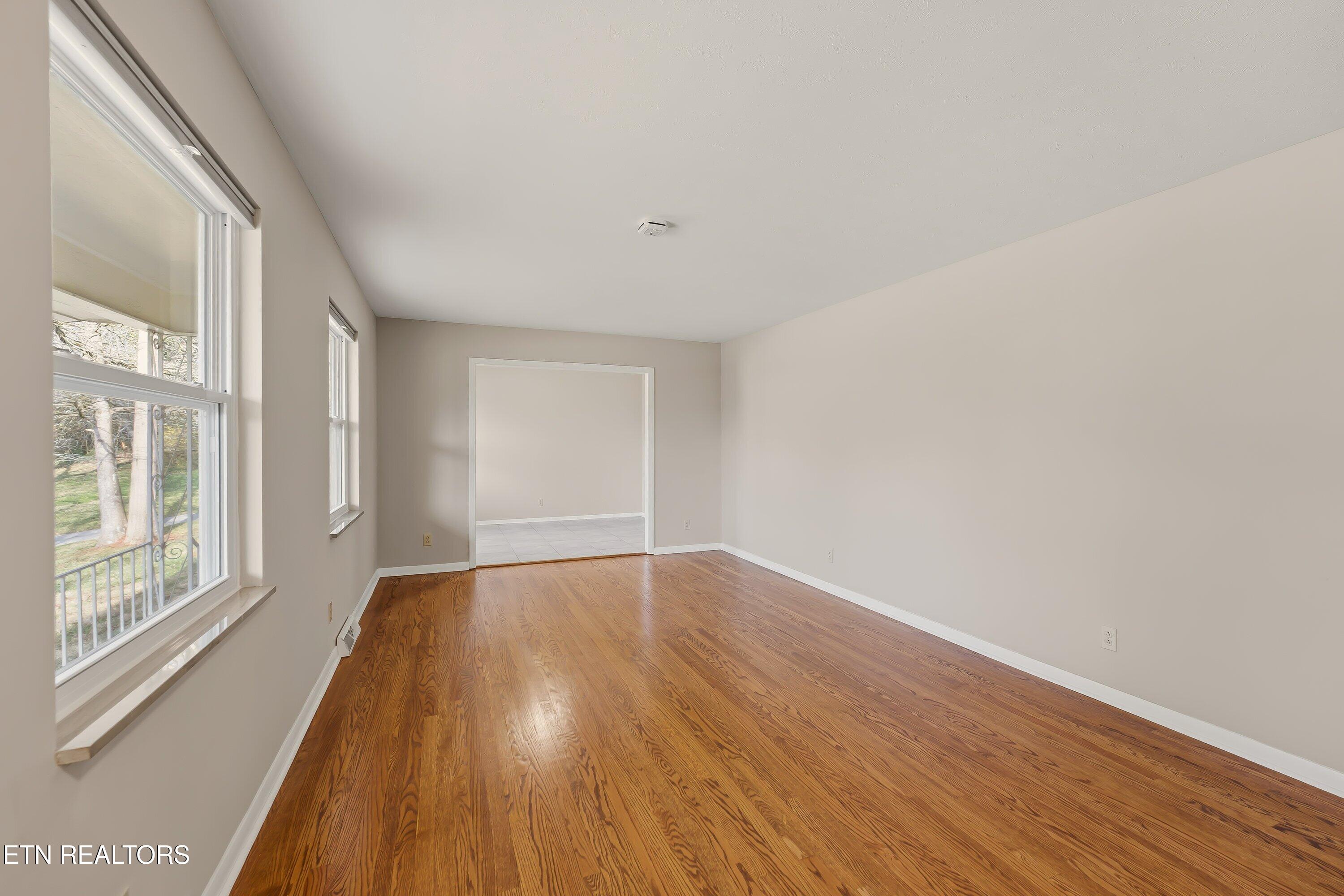 104 Case Lane Oak Ridge, TN 37830 - Photo 6 of 37 Living towards Dining Room
