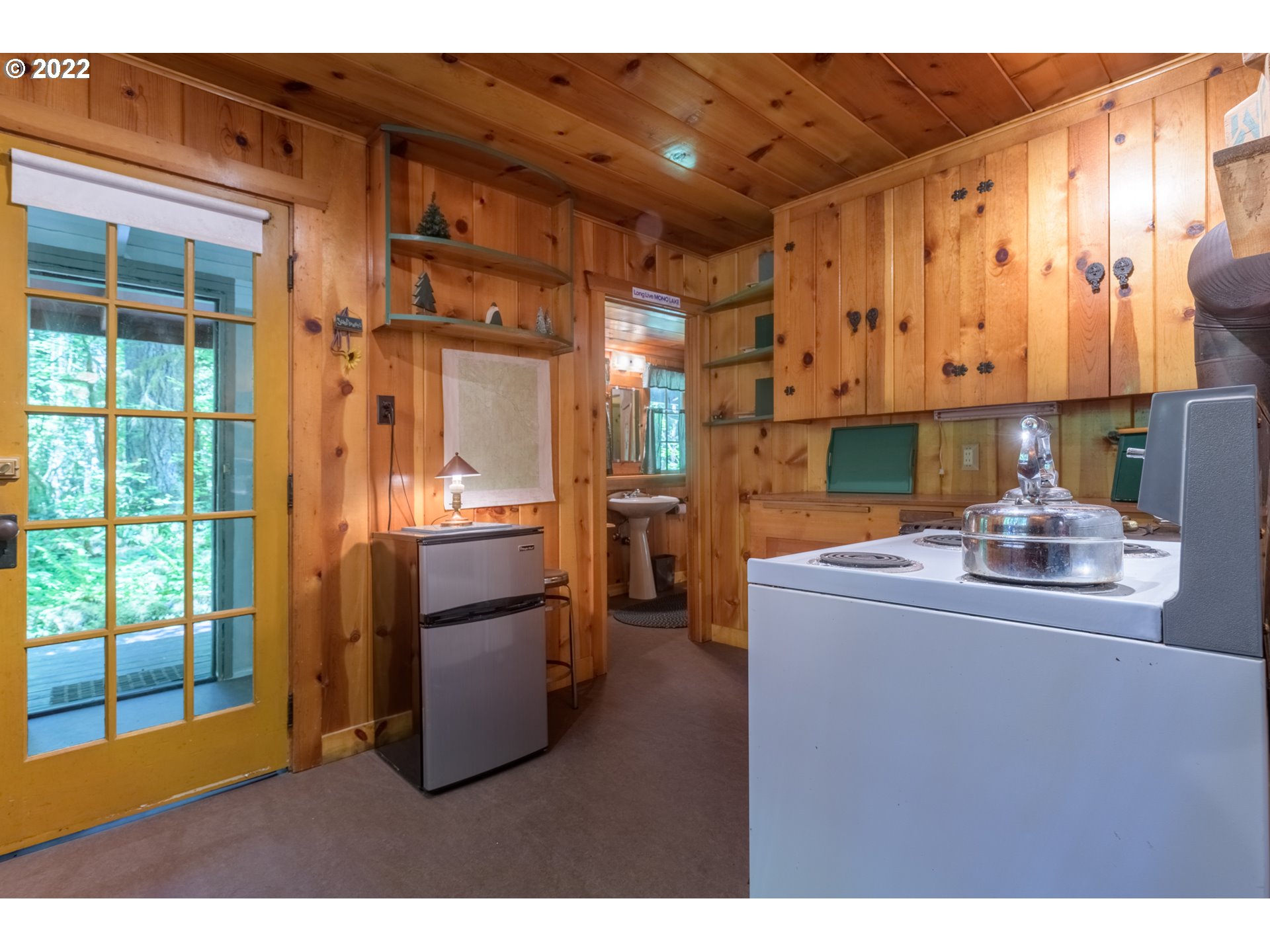 26870 East Road 15, Unit 3&4 Rhododendron, OR 97049 - Photo 7 of 32 Gallery Image 7
