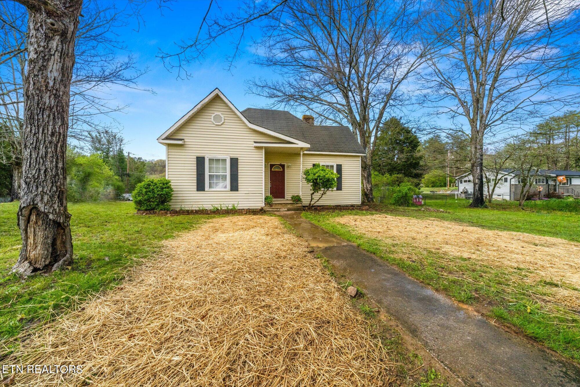 5820 Atkins Road Knoxville, TN 37918 - Photo 1 of 32 01-5820-Atkins-Rd-Knoxville-TN-1