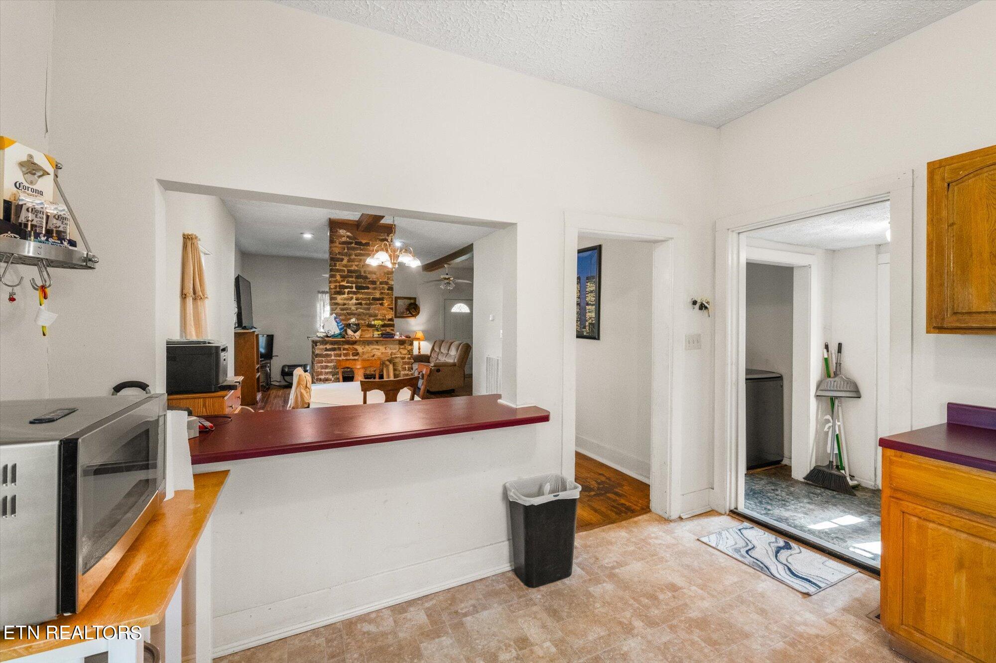 5820 Atkins Road Knoxville, TN 37918 - Photo 11 of 32 11-5820-Atkins-Rd-Knoxville-TN-11