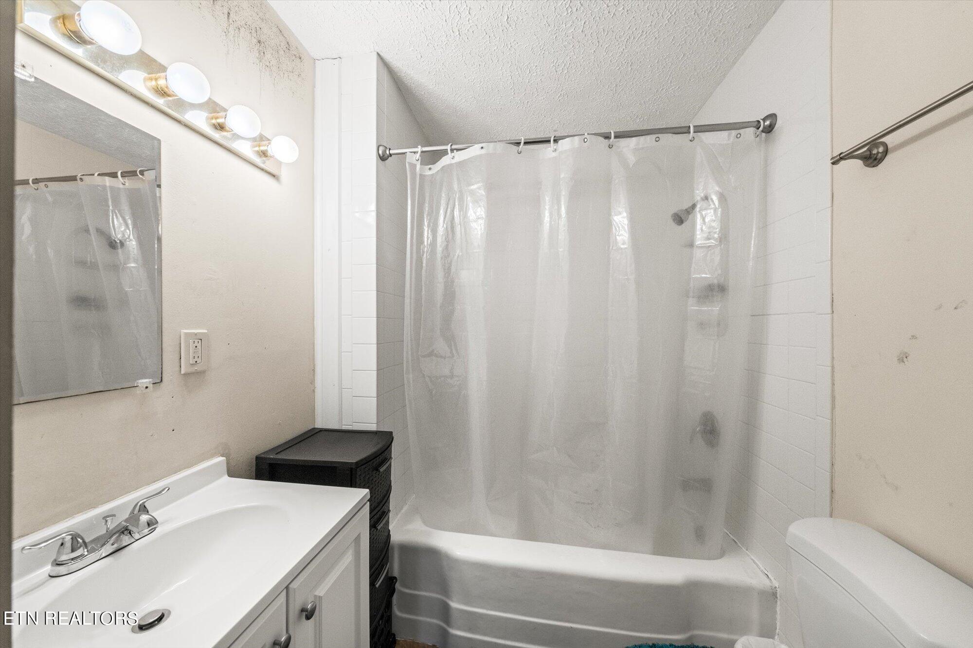 5820 Atkins Road Knoxville, TN 37918 - Photo 14 of 32 14-5820-Atkins-Rd-Knoxville-TN-14