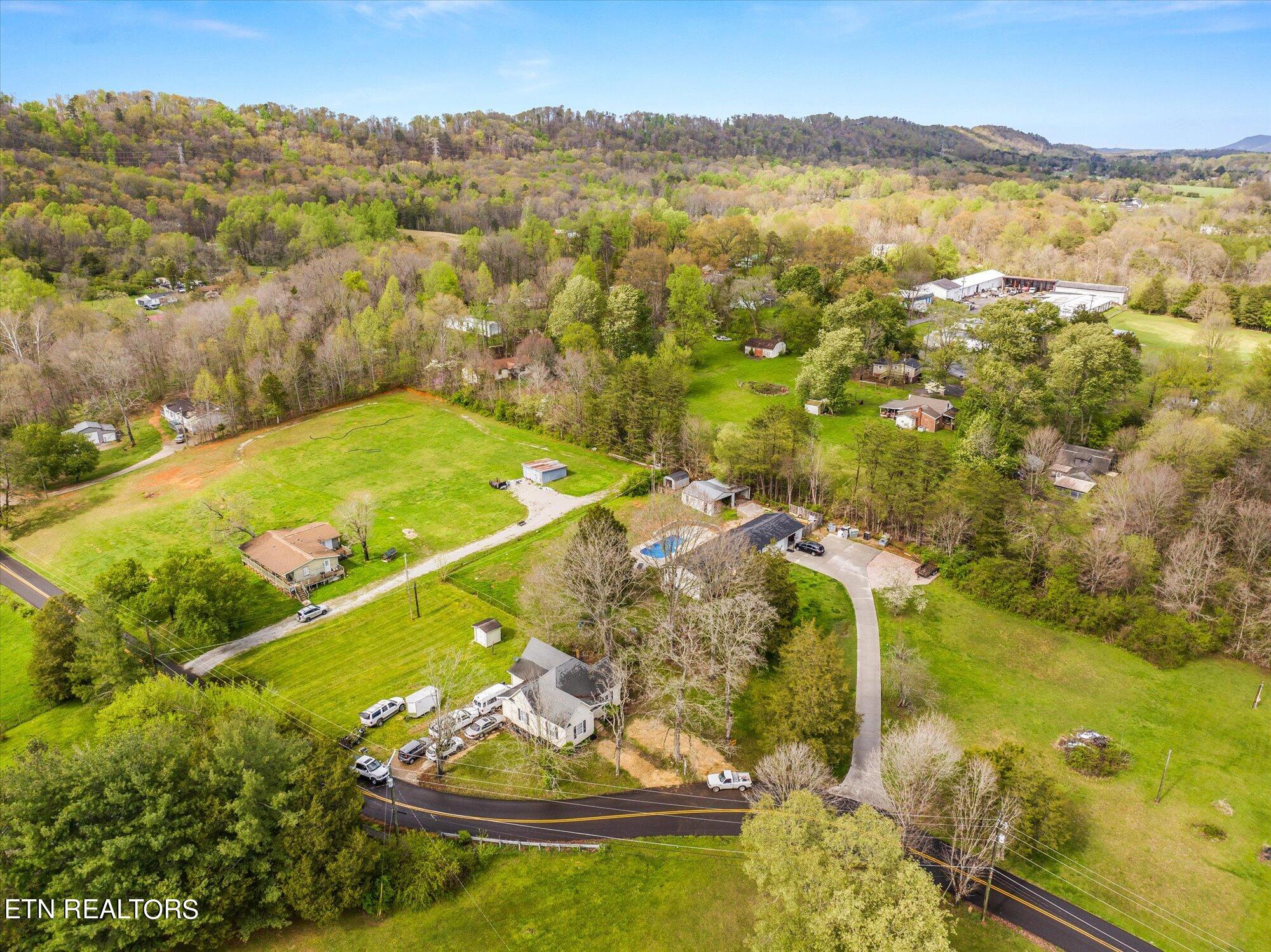 5820 Atkins Road Knoxville, TN 37918 - Photo 25 of 32 25-5820-Atkins-Rd-Knoxville-TN-25