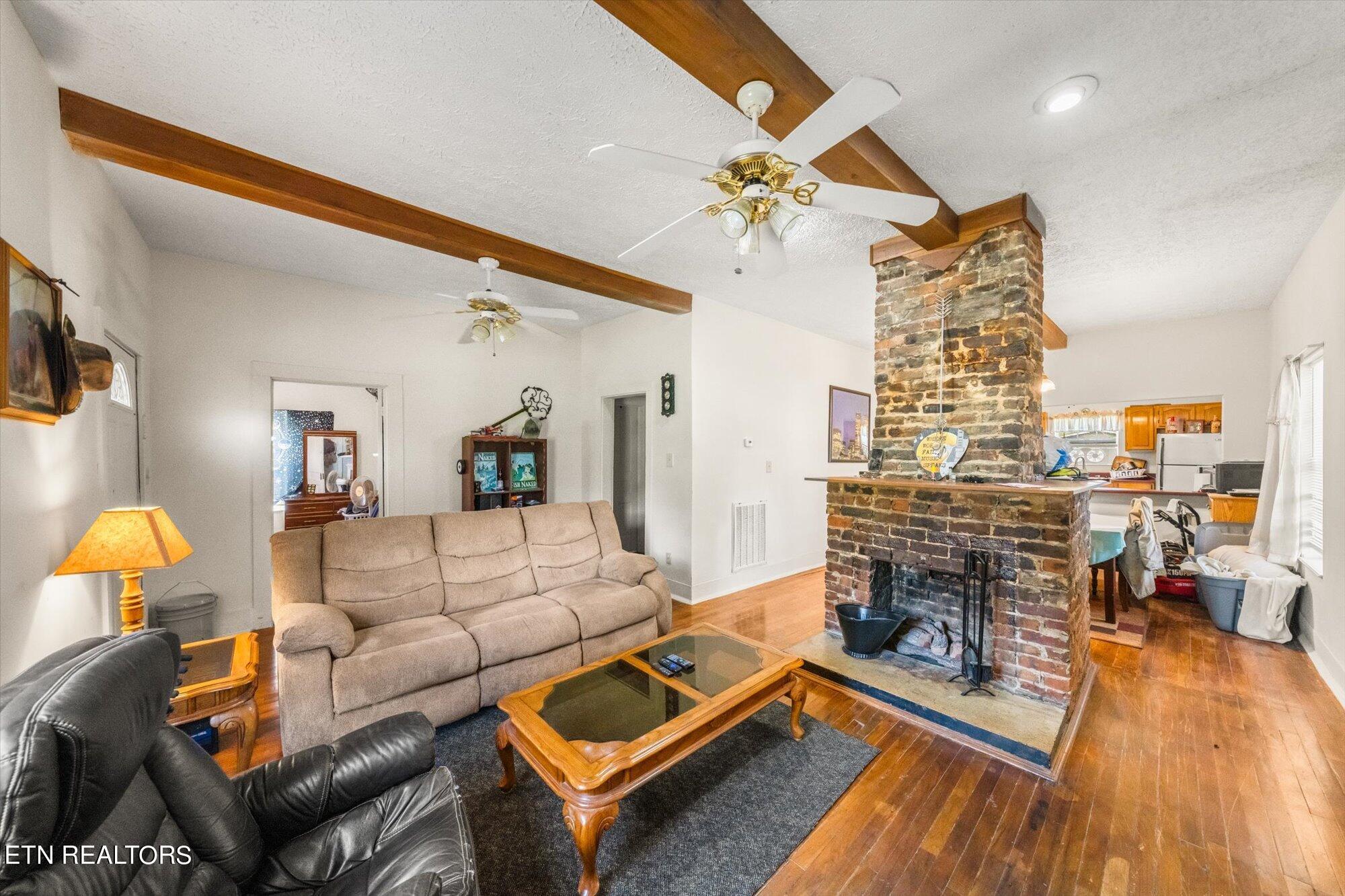 5820 Atkins Road Knoxville, TN 37918 - Photo 5 of 32 05-5820-Atkins-Rd-Knoxville-TN-5