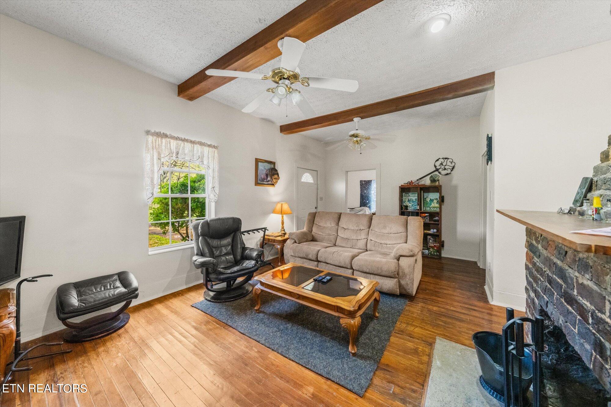 5820 Atkins Road Knoxville, TN 37918 - Photo 6 of 32 06-5820-Atkins-Rd-Knoxville-TN-6