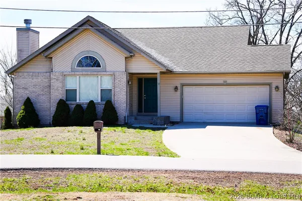 $439,900 | 31 Sunset Drive, Camdenton, MO 65020