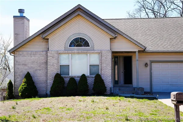 $439,900 | 31 Sunset Drive, Camdenton, MO 65020