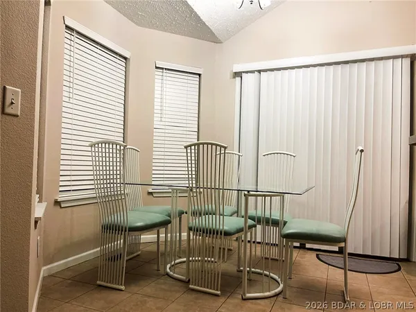 $439,900 | 31 Sunset Drive, Camdenton, MO 65020