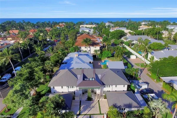 $10,500 | 285 5th Avenue South, Unit 2B, Naples, FL 34102