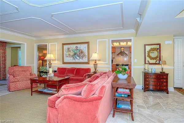 $10,500 | 285 5th Avenue South, Unit 2B, Naples, FL 34102