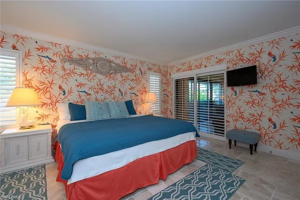 $10,500 | 285 5th Avenue South, Unit 2B, Naples, FL 34102