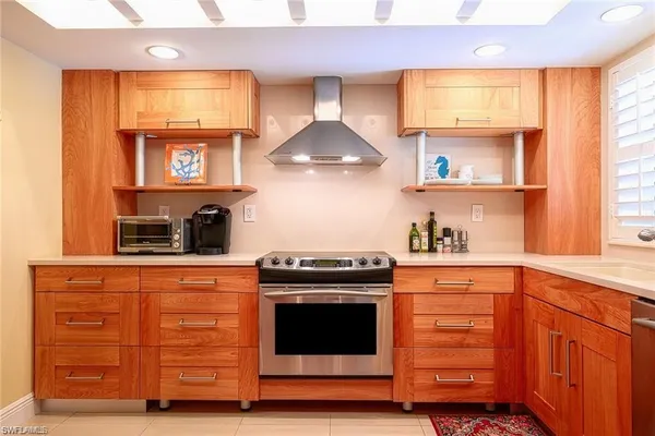 $10,500 | 285 5th Avenue South, Unit 2B, Naples, FL 34102