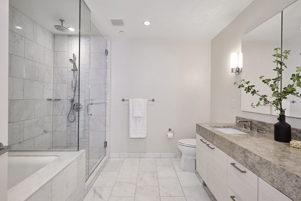 1 Franklin Street, Unit 3505 Boston, MA 02110 - Photo 12 of 26
