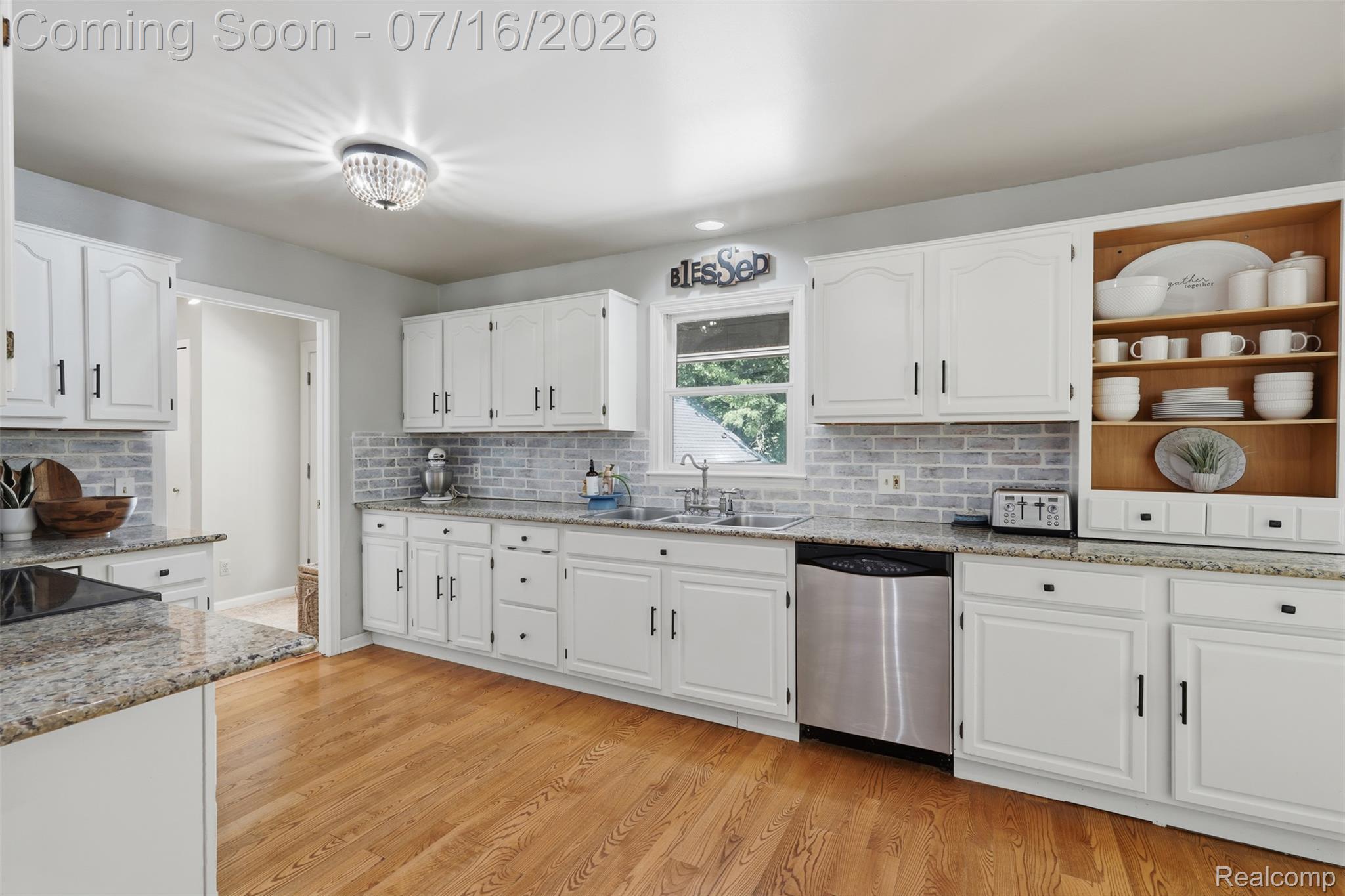 9201 Mabley Hill Road Fenton, MI 48430 - Photo 5 of 70 5.jpg