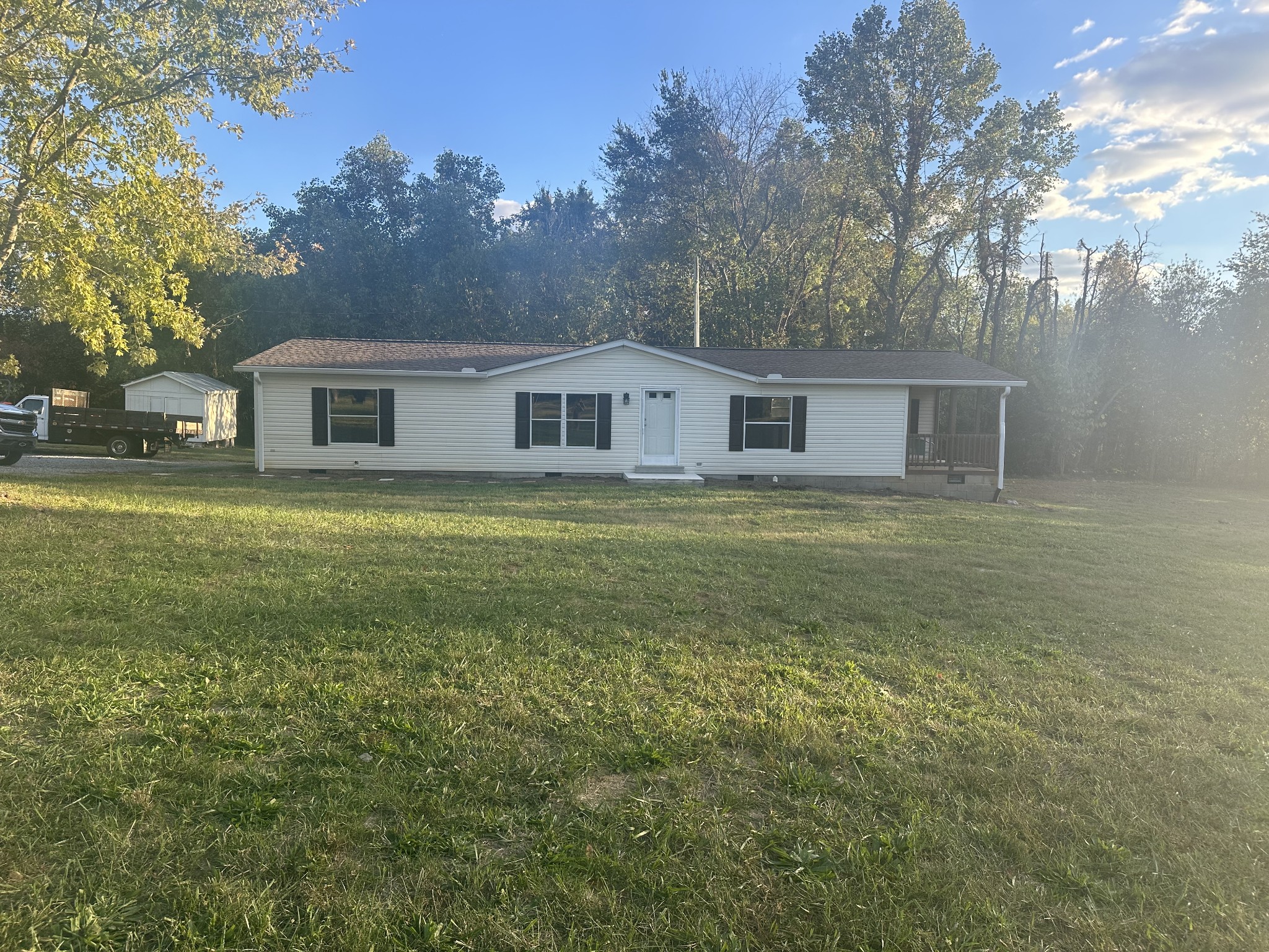 6409 Roy Pearson Road Springfield, TN 37172 - Photo 1 of 22 front view of house with a yard