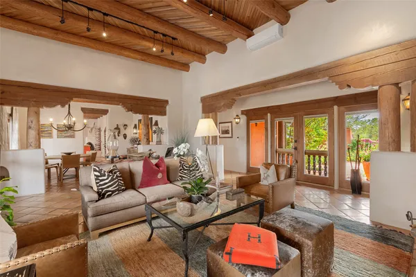 $1,835,000 | 5 Colibri Tierra, Santa Fe, NM 87506