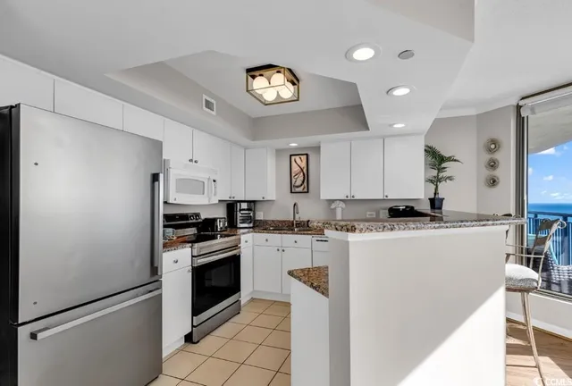 $585,000 | 8560 Queensway Boulevard, Unit 1006, Myrtle Beach, SC 29572