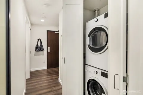 $335,000 | 450 South Main Street, Unit 305, Seattle, WA 98104