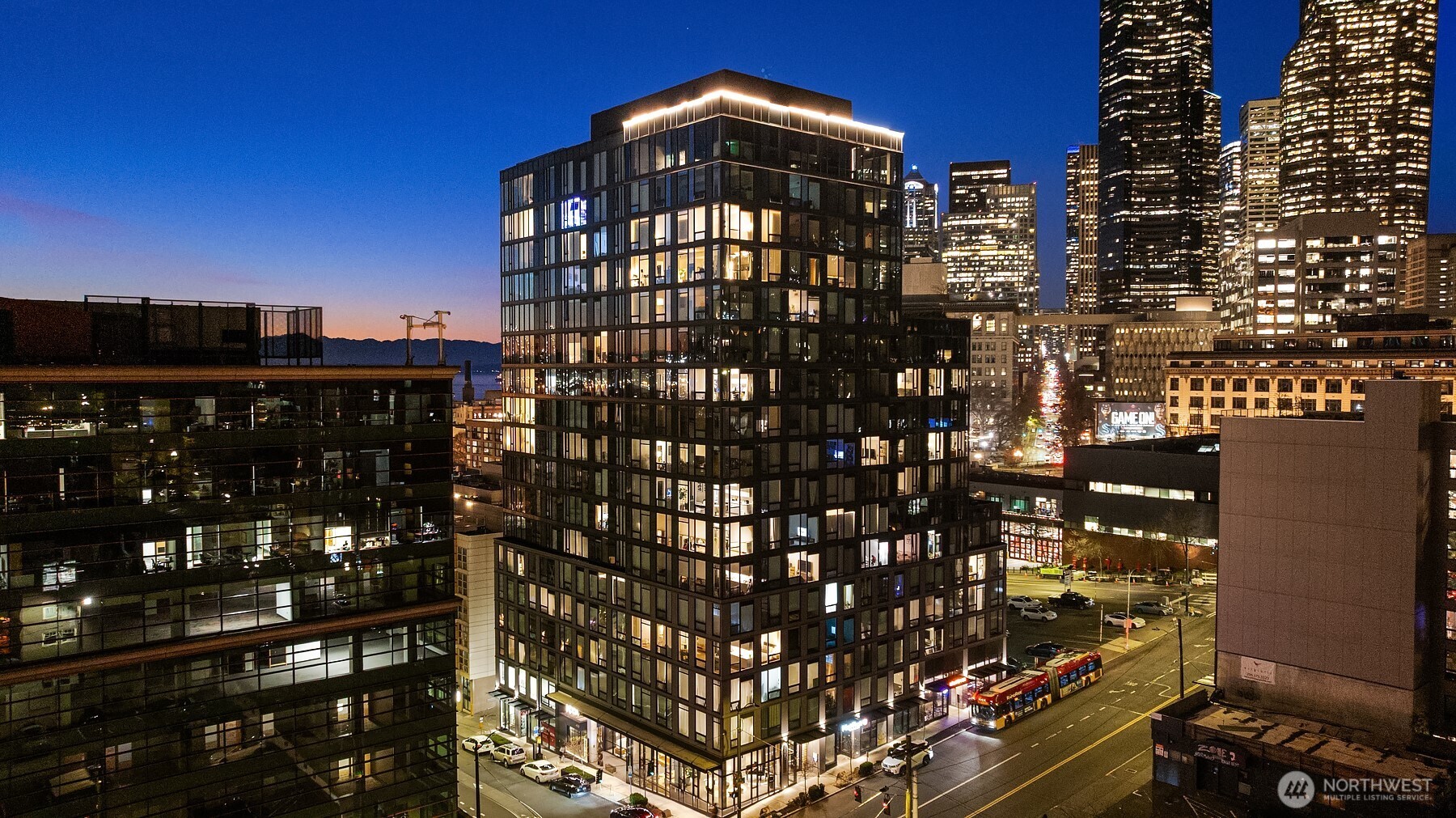 450 South Main Street, Unit 305 Seattle, WA 98104 - Photo 3 of 31