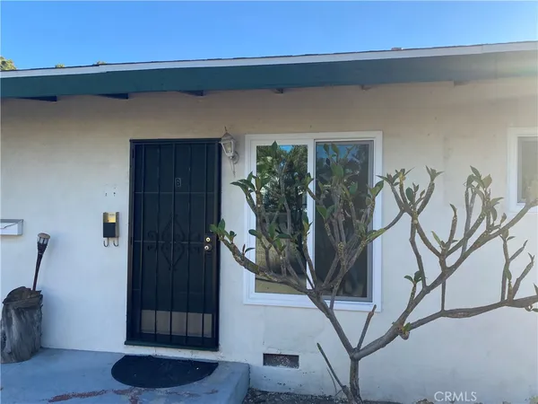 $2,195 | 1402 West Olive Avenue, Burbank, CA 91506