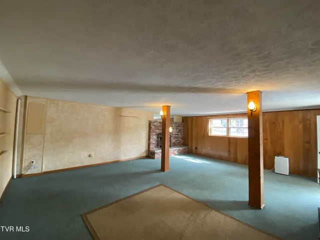 $2,000 | 1129 Brockway Drive, Unit 2, Kingsport, TN 37663