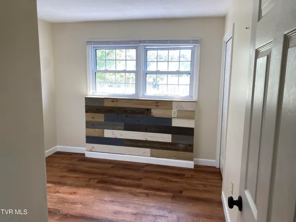 $1,800 | 1129 Brockway Drive, Unit 2, Kingsport, TN 37663
