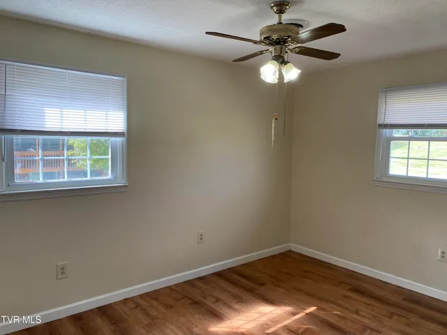 $2,000 | 1129 Brockway Drive, Unit 2, Kingsport, TN 37663