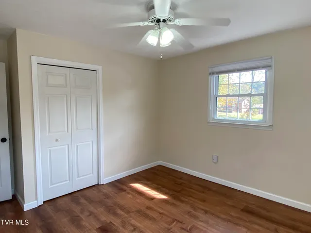 $2,000 | 1129 Brockway Drive, Unit 2, Kingsport, TN 37663