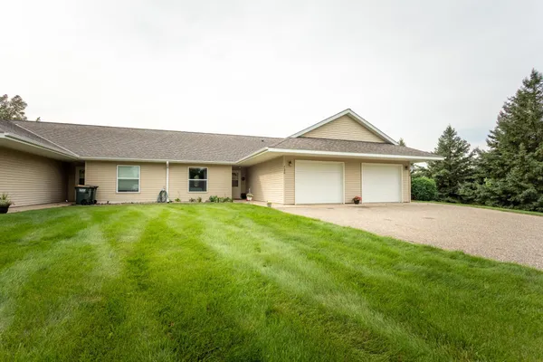 $164,500 | 720 6th Avenue Southeast, Glenwood, MN 56334