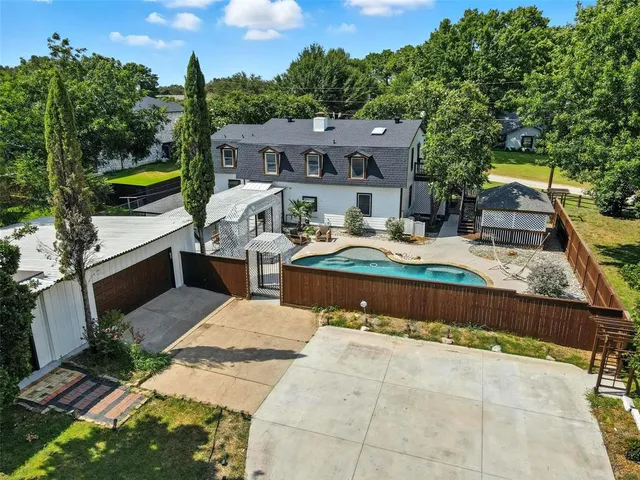 $784,900 | 1323 Dublin Street, Grapevine, TX 76051