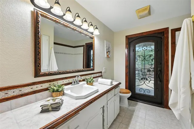 $784,900 | 1323 Dublin Street, Grapevine, TX 76051