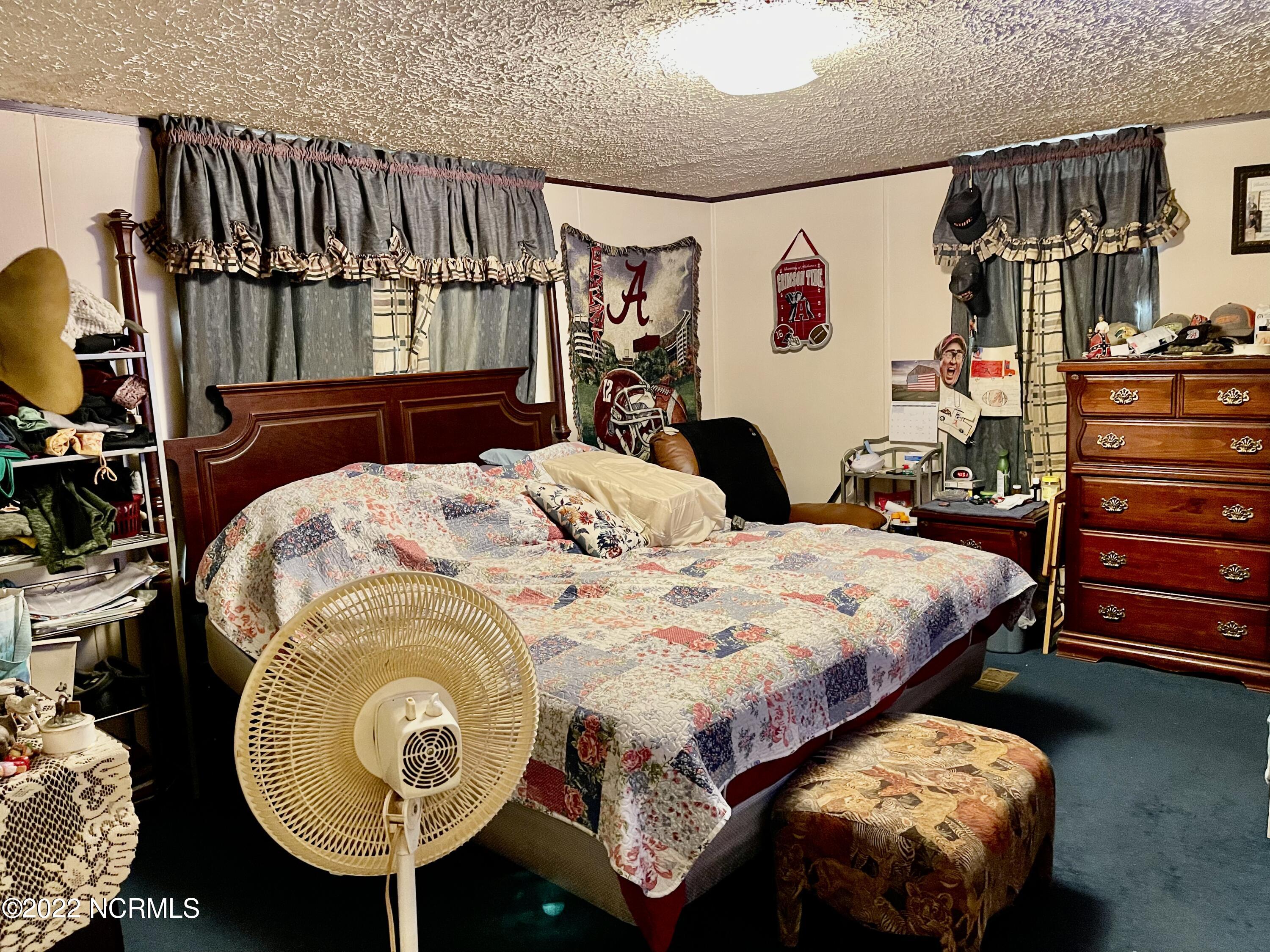 125 Greenbriar Lane Rockingham, NC 28379 - Photo 15 of 44 Master bedroom