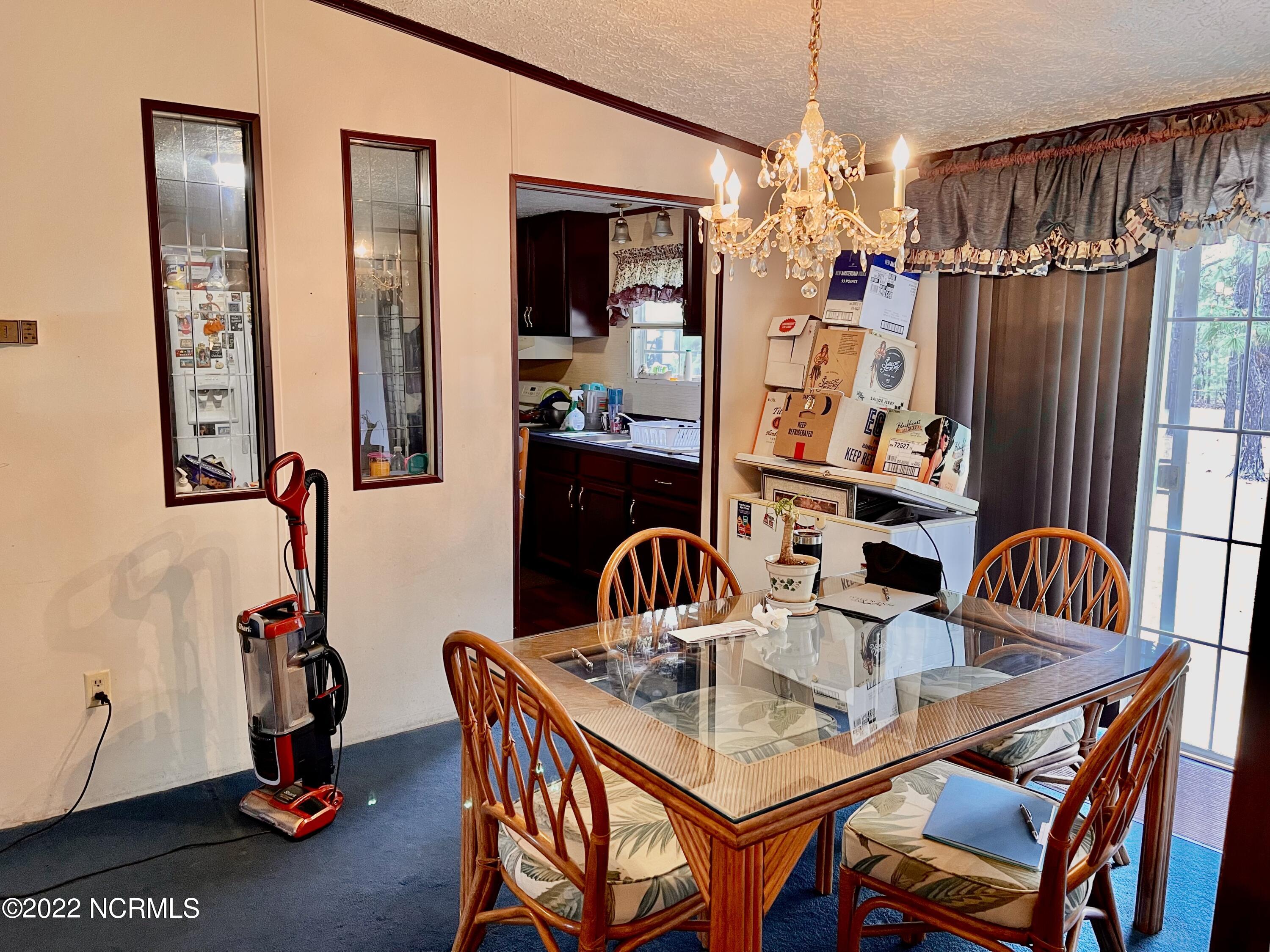 125 Greenbriar Lane Rockingham, NC 28379 - Photo 25 of 44 Dining room