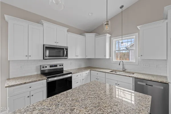 $269,800 | 924 Micro Road West, Selma, NC 27576