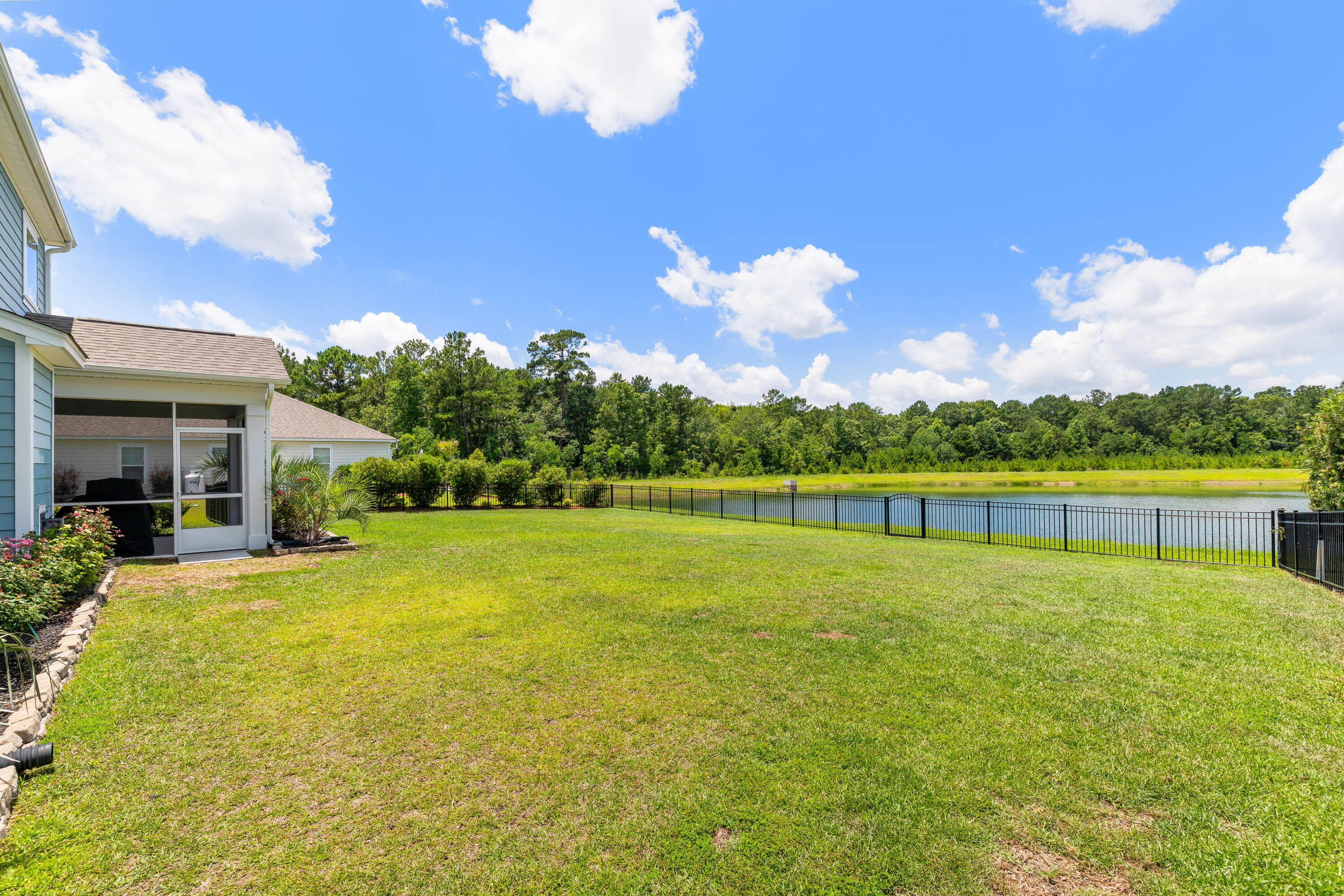 571 Pontoon Road Huger, SC 29450 - Photo 40 of 51