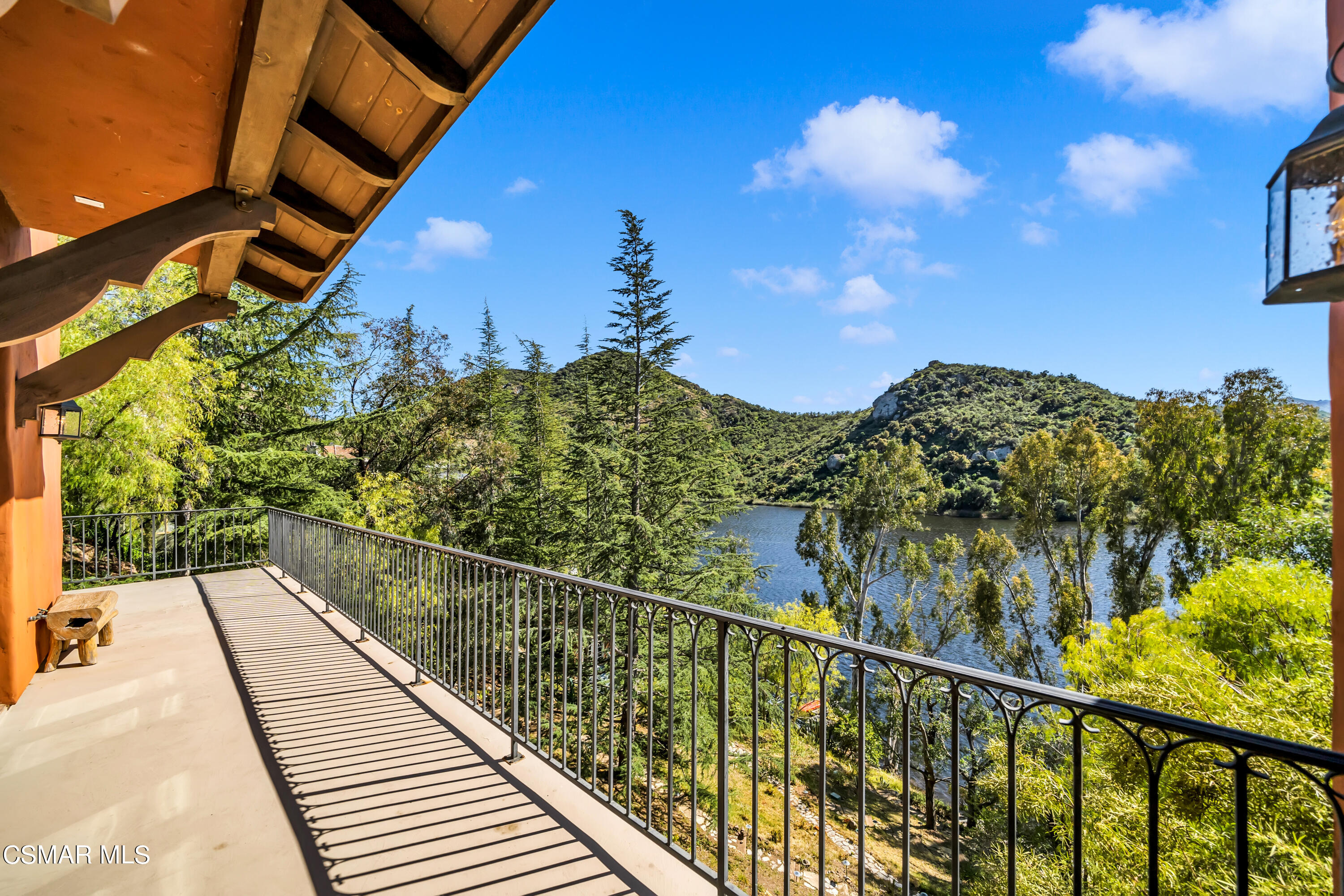 1999 Trentham Road Lake Sherwood, CA 91361 - Photo 13 of 61 a view of a balcony