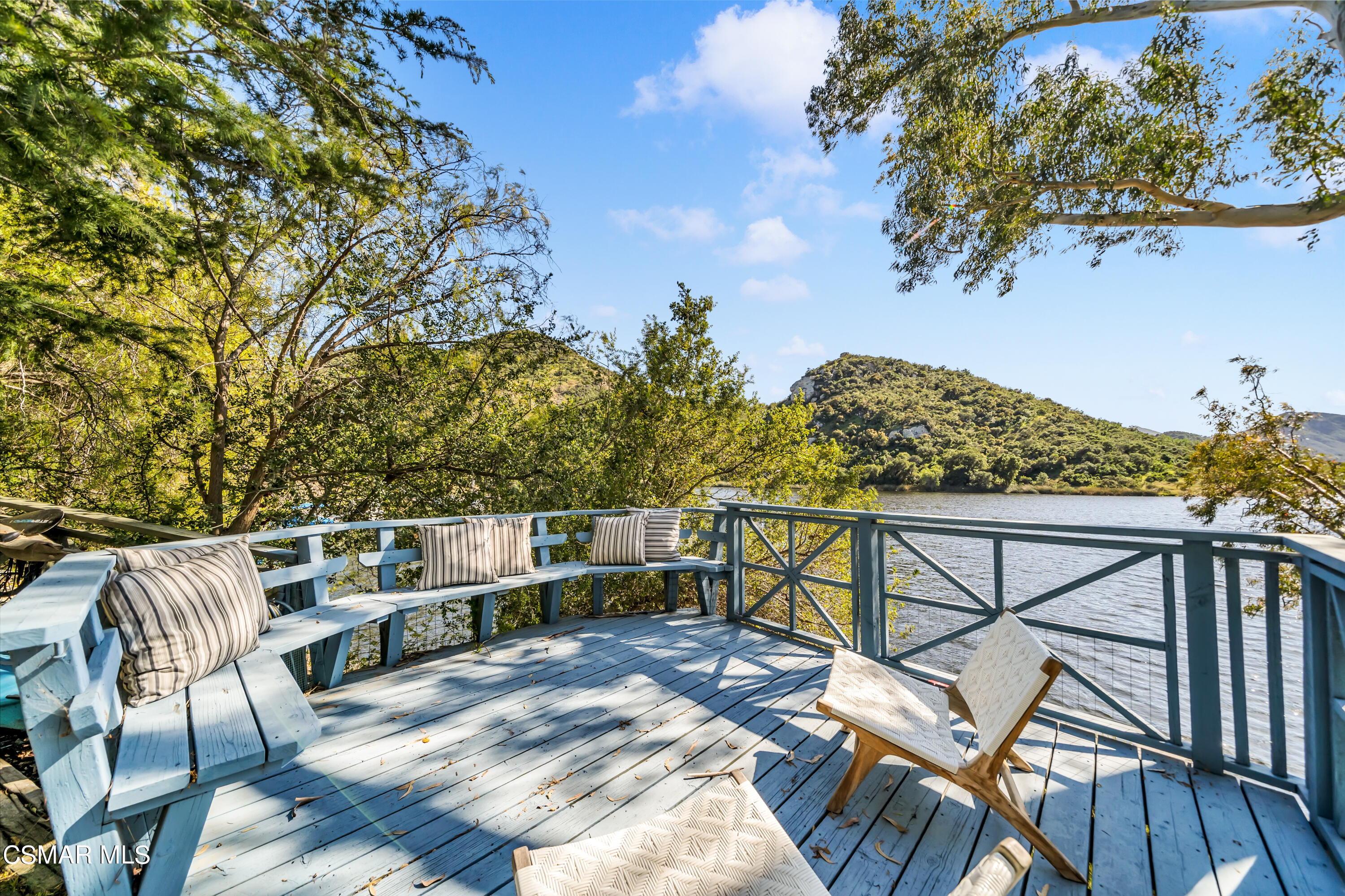 1999 Trentham Road Lake Sherwood, CA 91361 - Photo 50 of 61 a view of a balcony with furniture