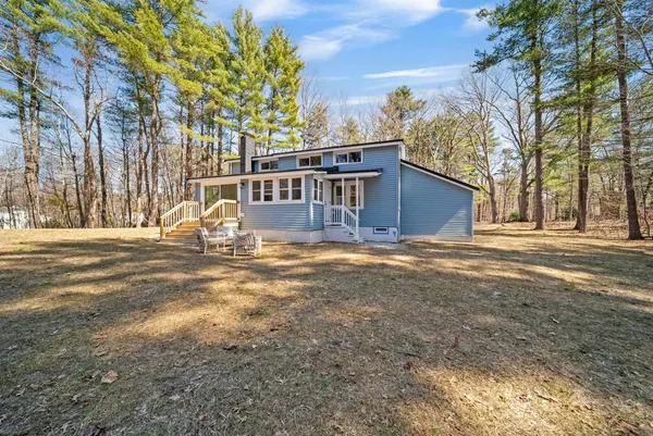 $629,900 | 5 Wentworth Drive, Newton, NH 03858