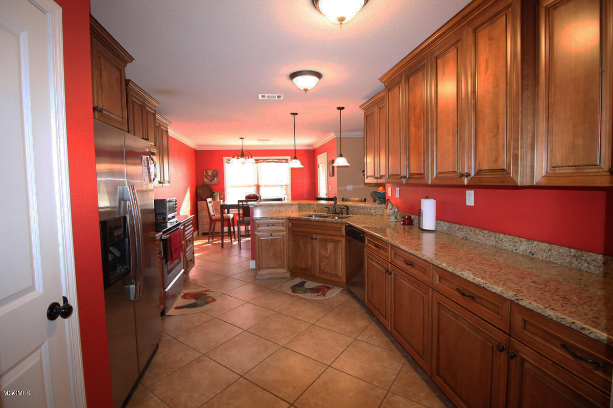 10908 Laakso Road Moss Point, MS 39562 - Photo 10 of 44 2 (3)