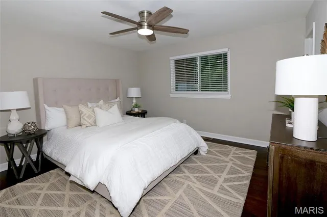 $379,900 | 7 Barbre Court, St. Louis, MO 63119