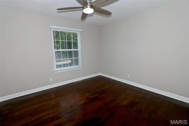 $379,900 | 7 Barbre Court, St. Louis, MO 63119