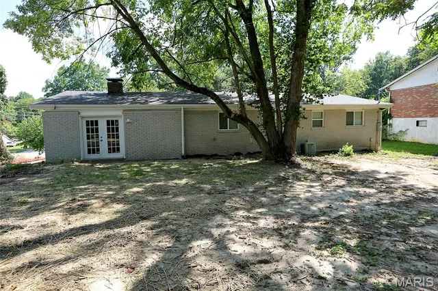 $379,900 | 7 Barbre Court, St. Louis, MO 63119