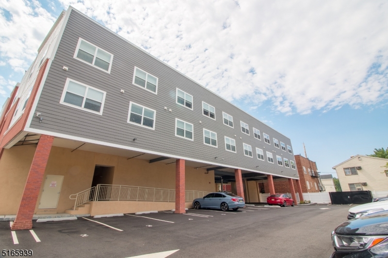 1664 Stuyvesant Avenue, Unit 306 Union, NJ 07083 - Photo 22 of 22 a building view