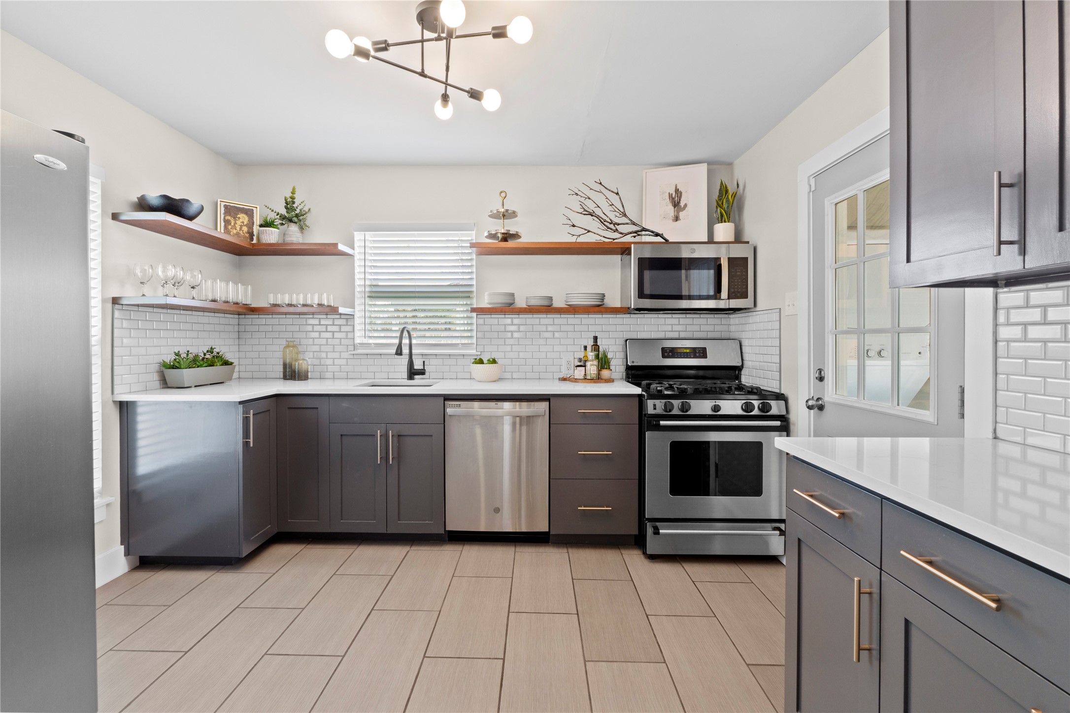 7803 Watson Street Austin, TX 78757 - Photo 12 of 37